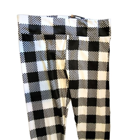 Black and White Check Leggings High Rise Juniors Size 3X (21) NWT JJ1971 - Picture 4 of 6